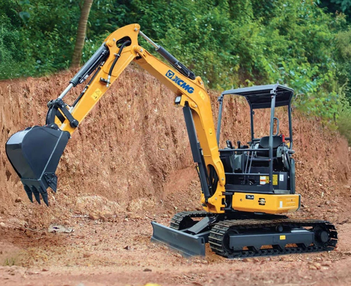 Locação de Mini Escavadeira